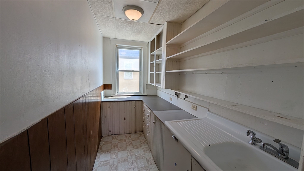 21 Hitchcock Road Worcester, MA 01603 - Photo 22 of 42