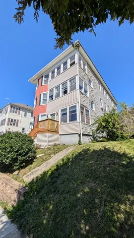 $675,000 | 21 Hitchcock Road, Worcester, MA 01603