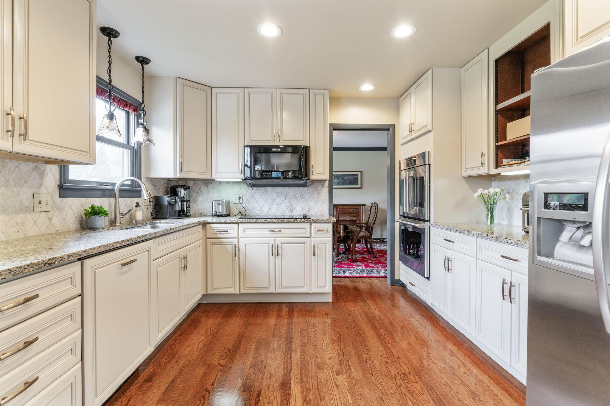 2225 Sheringham Road Columbus, OH 43220 - Photo 14 of 84 2225 Sheringham Rd (Interior)-24