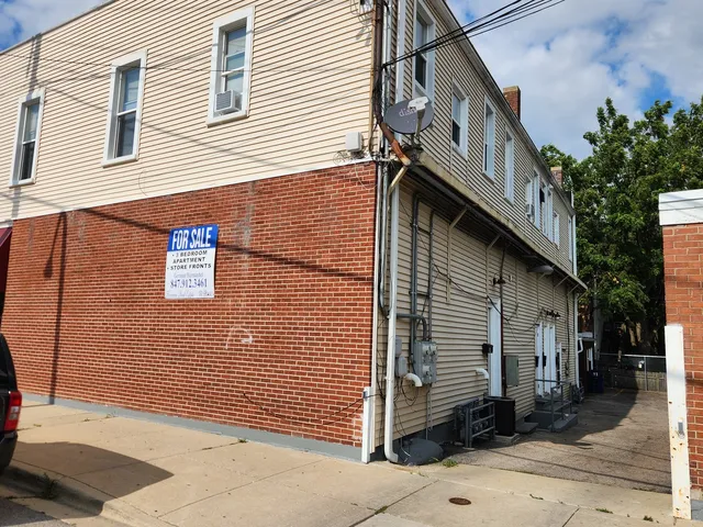 $165,000 | 7 National Street, Unit 7, Elgin, IL 60123