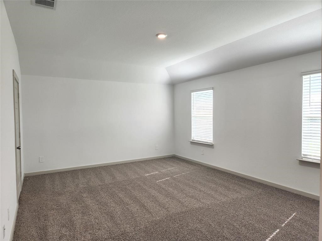226 Serena Park Lane Rosharon, TX 77583 - Photo 9 of 19 an empty room with windows