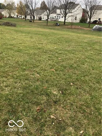 $2,500 | 6272 Saddletree Drive, Zionsville, IN 46077