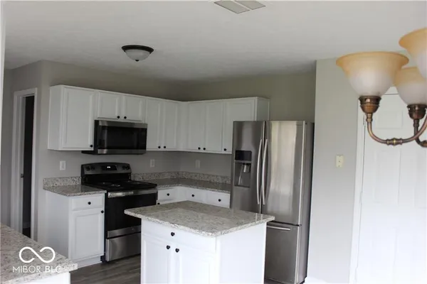 $2,500 | 6272 Saddletree Drive, Zionsville, IN 46077