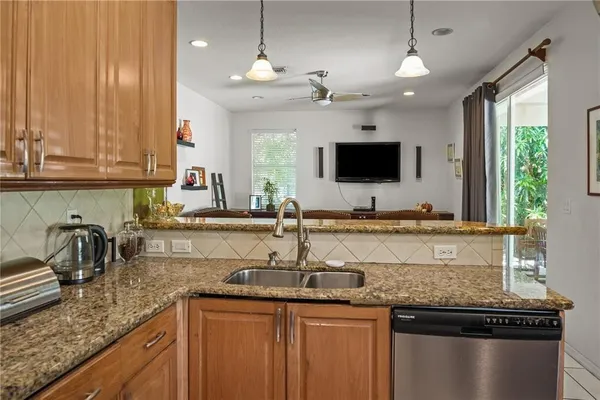 $900,999 | 8209 Southwest 173rd Terrace, Palmetto Bay, FL 33157