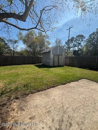 $1,400 | 10662 East Bay Tree Drive, Gulfport, MS 39503