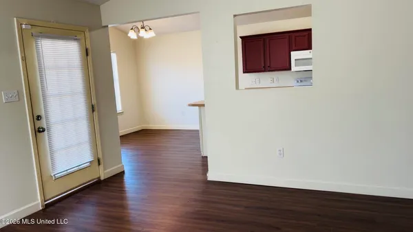 $1,400 | 10662 East Bay Tree Drive, Gulfport, MS 39503