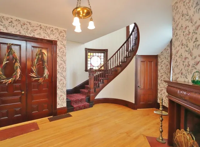 $379,000 | 2 West Broadway, Bangor, ME 04401