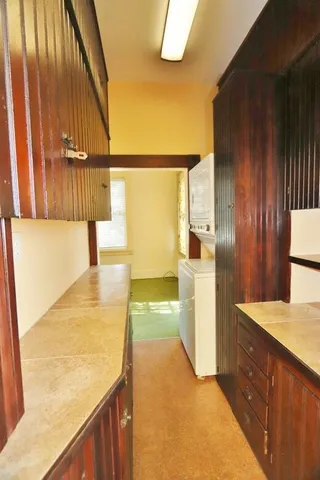 $379,000 | 2 West Broadway, Bangor, ME 04401