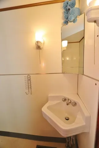 $379,000 | 2 West Broadway, Bangor, ME 04401