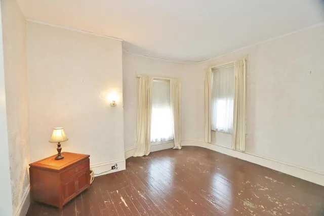 $379,000 | 2 West Broadway, Bangor, ME 04401