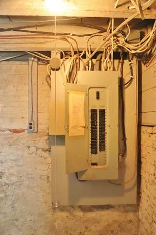 $379,000 | 2 West Broadway, Bangor, ME 04401