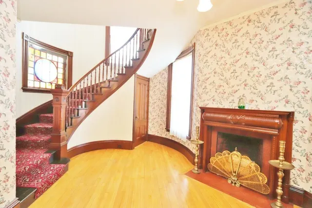 $379,000 | 2 West Broadway, Bangor, ME 04401