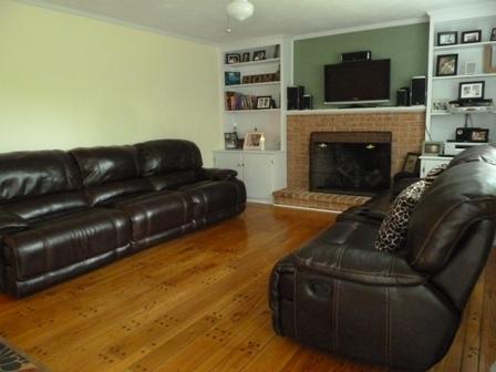 6588 Old Farm Road Roanoke, VA 24018 - Photo 9 of 34 9 Family Room