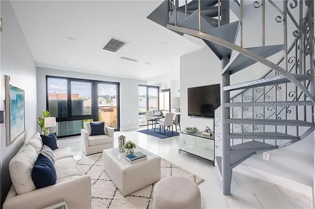 $1,029,000 | 643 5th Avenue, Unit 6C | Greenwood Heights