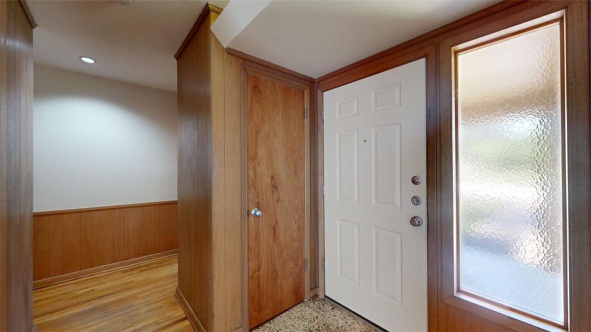 203 West Brookside Drive Bryan, TX 77801 - Photo 13 of 37