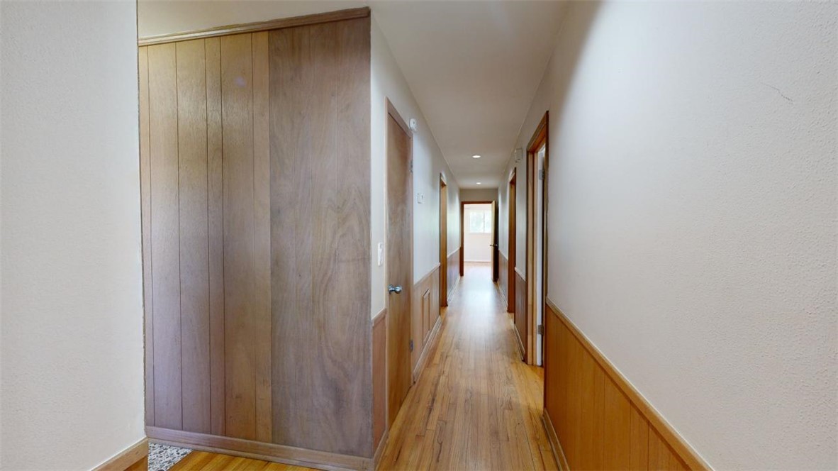 203 West Brookside Drive Bryan, TX 77801 - Photo 14 of 37