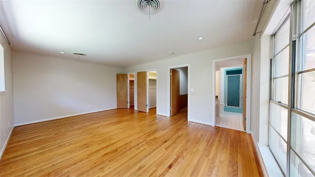 $2,500 | 203 West Brookside Drive, Bryan, TX 77801