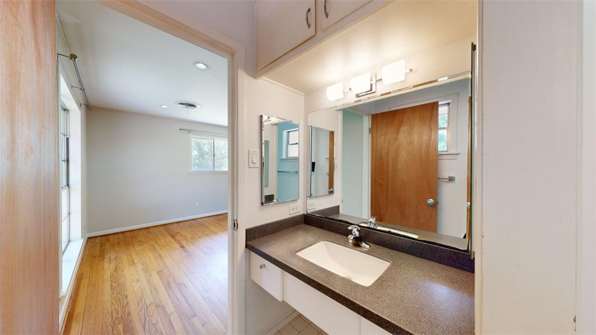 203 West Brookside Drive Bryan, TX 77801 - Photo 27 of 37