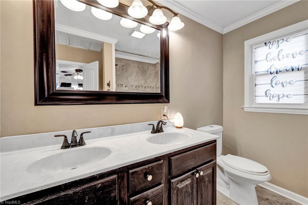 2085 Volunteer Road Pinnacle, NC 27043 - Photo 13 of 19