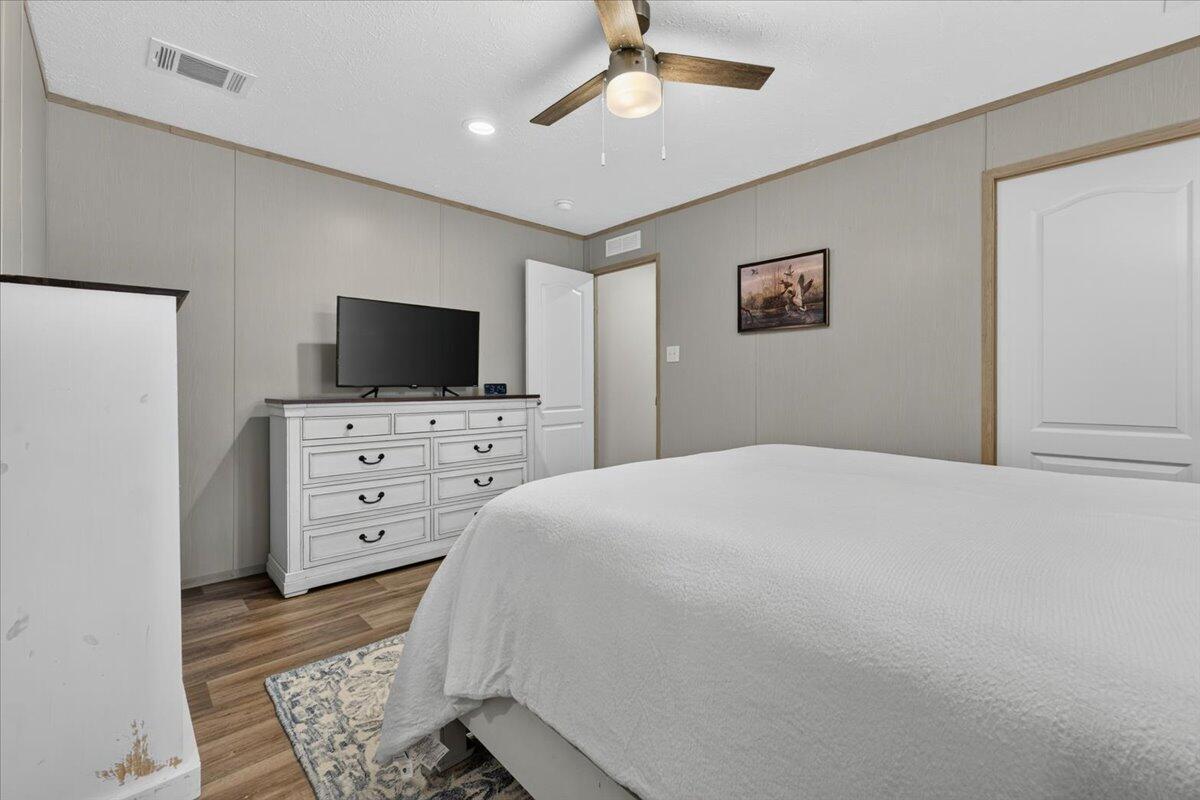956 Tiger Loop St. Stephen, SC 29479 - Photo 23 of 30 Primary Bed