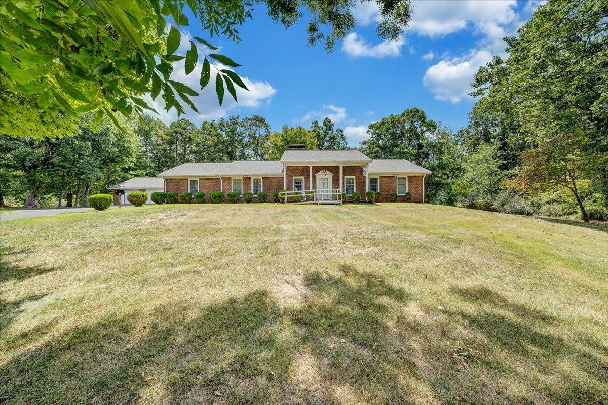 7050 Oak Level Road Bassett, VA 24055 - Photo 2 of 40 7050 Oak Level
