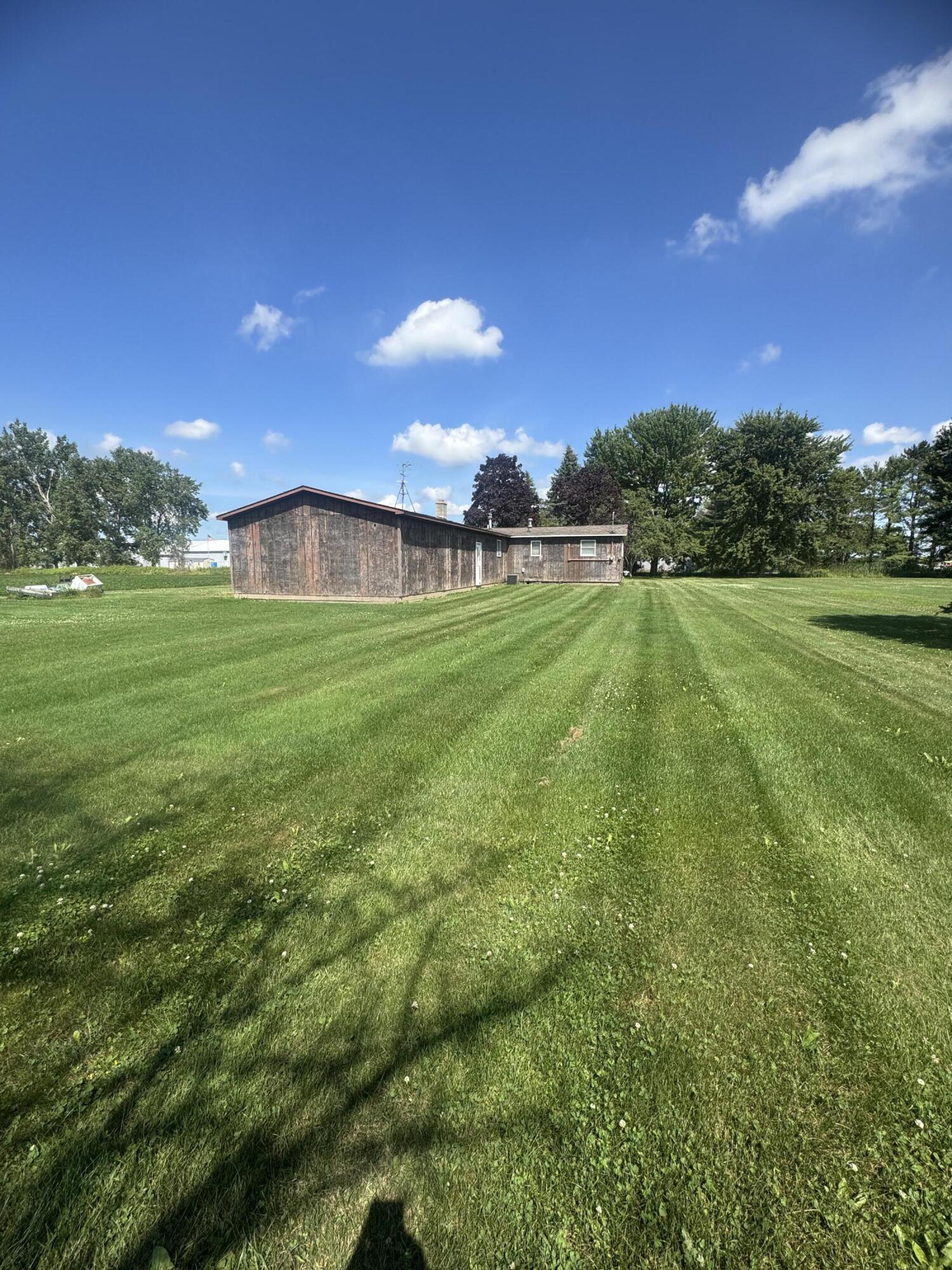 1247 North Steel Road Merrill, MI 48637 - Photo 3 of 40 IMG_4470
