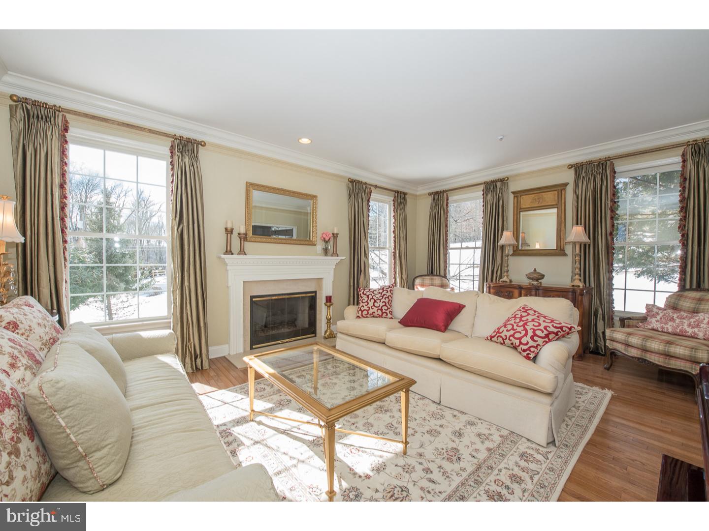 1061 Media Line Road Newtown Square, PA 19073 - Photo 5 of 25 Living Room