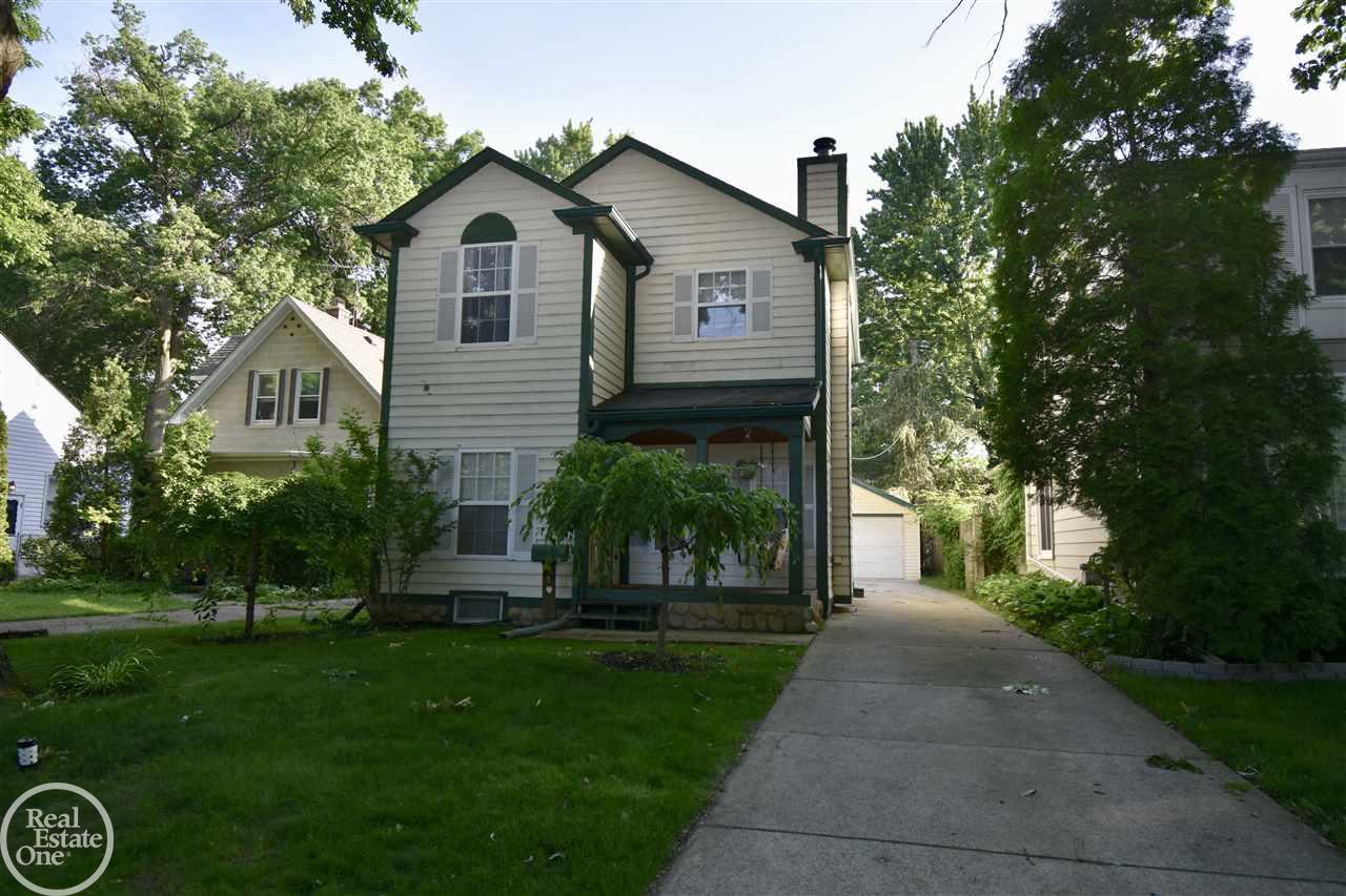 2118 Hampton Road Grosse Pointe, MI 48236 - Photo 42 of 45 31381669-41.JPG