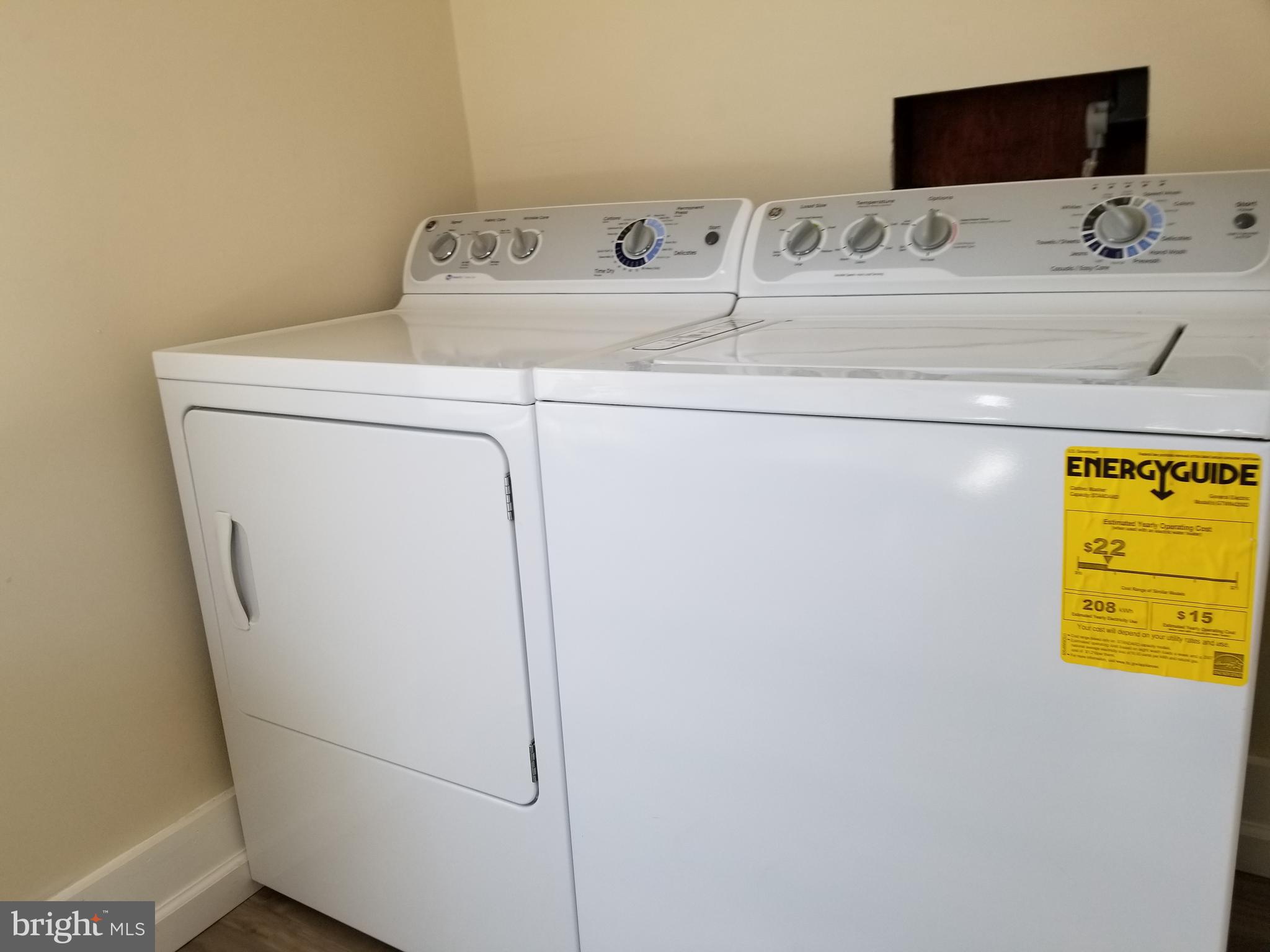 100 Main Street Bridgeport, NJ 08014 - Photo 21 of 24 Washer/Dryer 2nd Flr