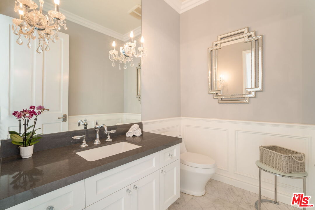 11500 San Vicente Boulevard, Unit 522 Los Angeles, CA 90049 - Photo 11 of 24