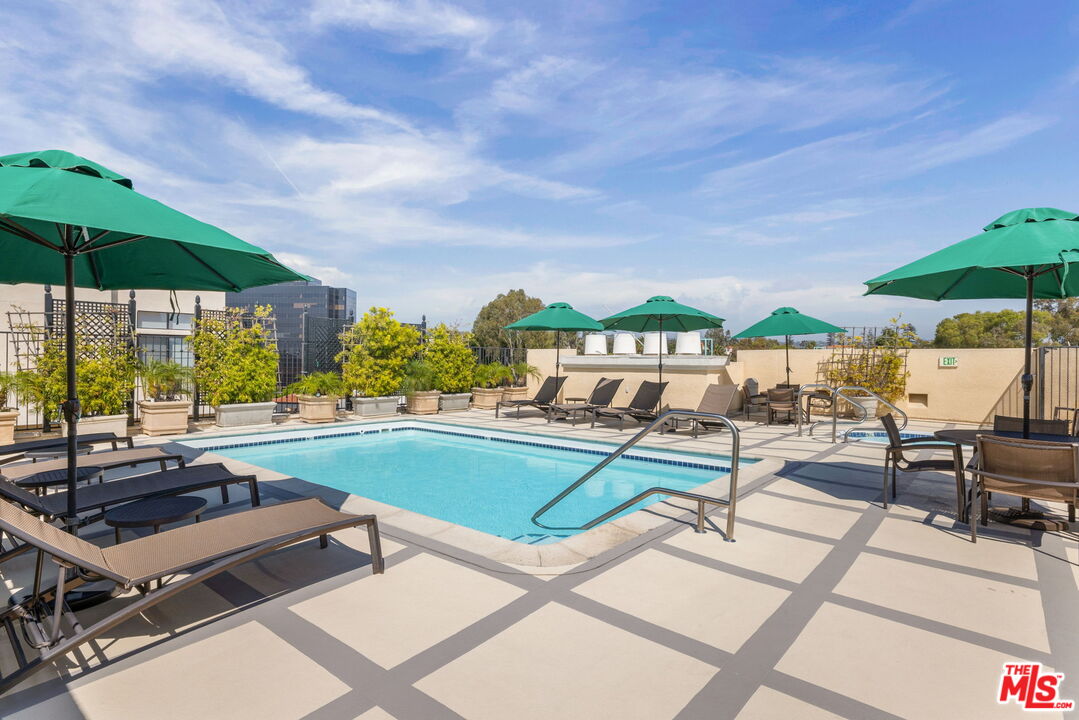 11500 San Vicente Boulevard, Unit 522 Los Angeles, CA 90049 - Photo 20 of 24