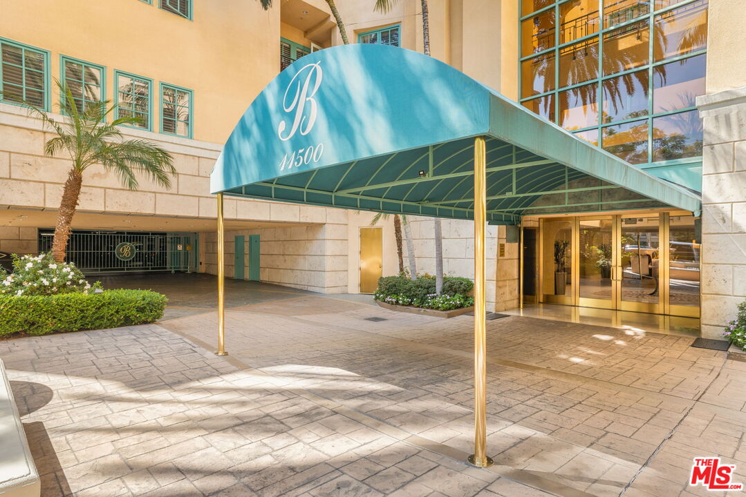 11500 San Vicente Boulevard, Unit 522 Los Angeles, CA 90049 - Photo 23 of 24