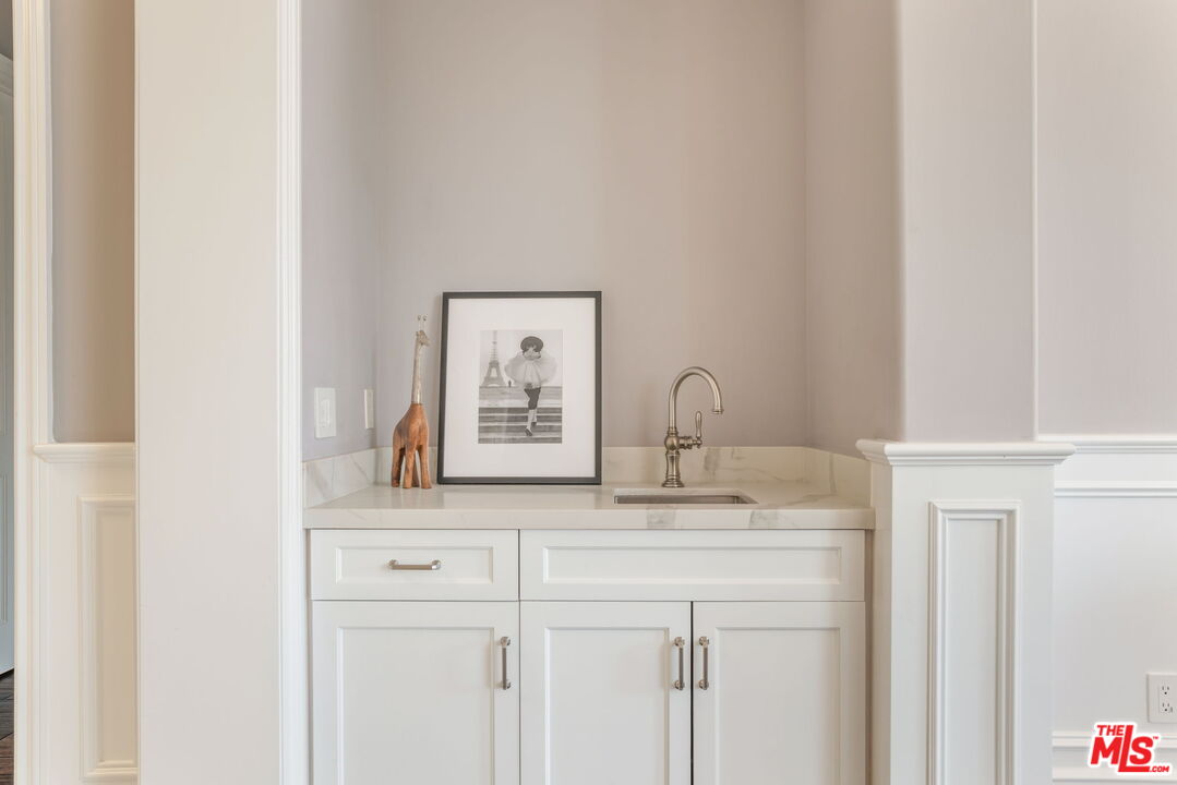 11500 San Vicente Boulevard, Unit 522 Los Angeles, CA 90049 - Photo 7 of 24