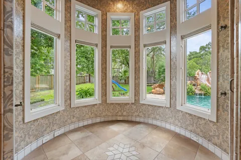 $4,200,000 | 835 Echo Lane, Hedwig Village, TX 77024