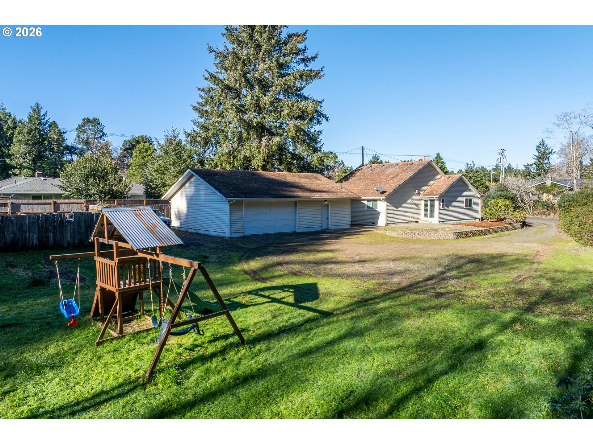 3220 31st Street Florence, OR 97439 - Photo 36 of 41