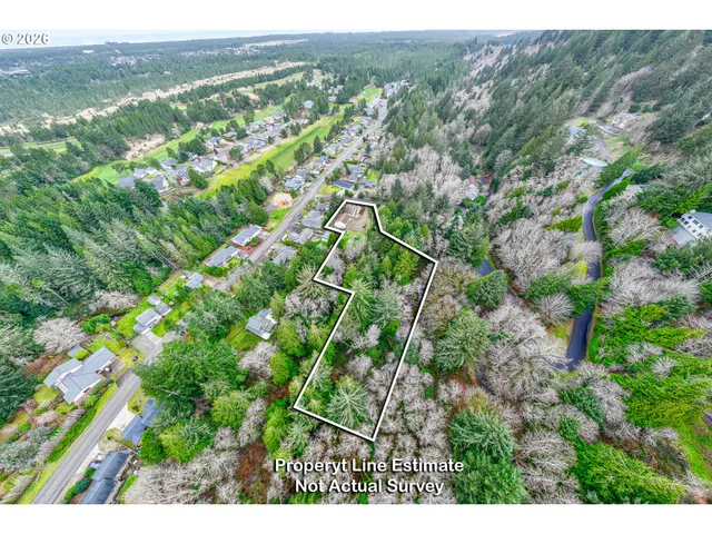 $565,000 | 3220 31st Street, Florence, OR 97439