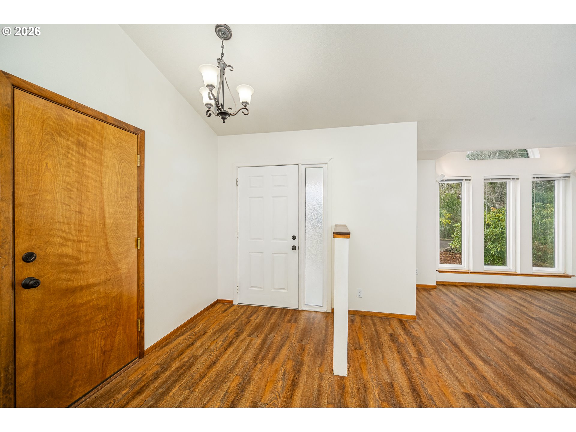 3220 31st Street Florence, OR 97439 - Photo 4 of 41