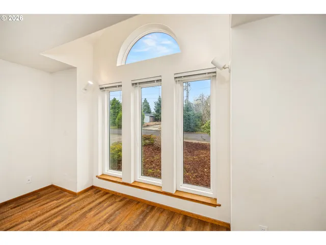 $565,000 | 3220 31st Street, Florence, OR 97439