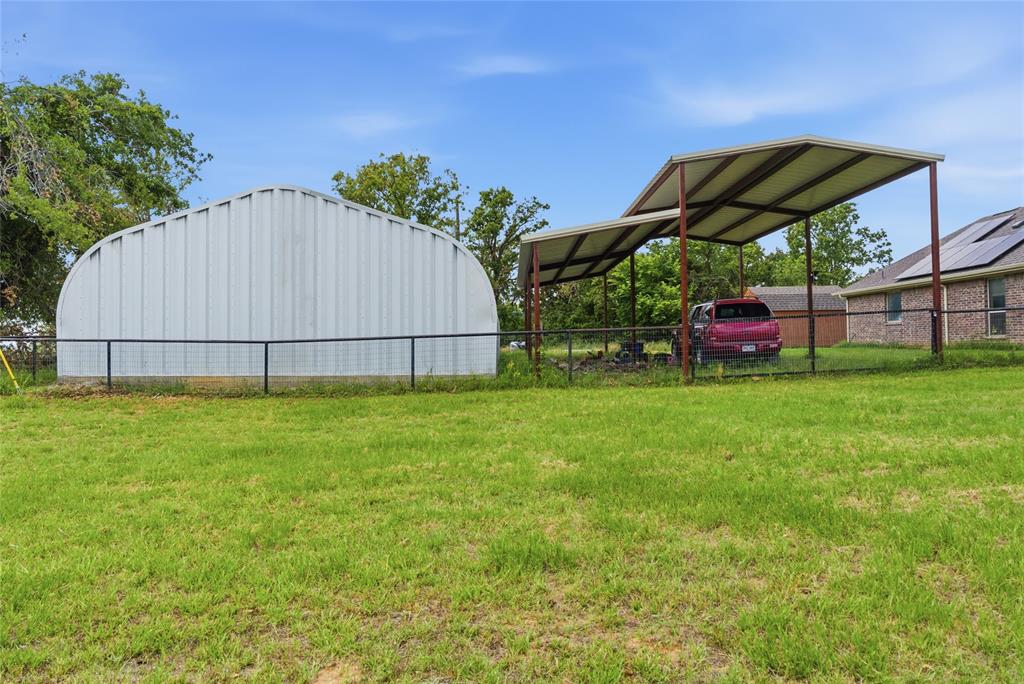 101 Hampton Lane Springtown, TX 76082 - Photo 9 of 10
