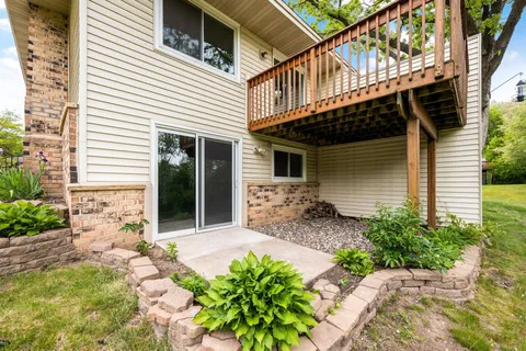 $260,000 | 1779 Walnut Lane, Eagan, MN 55122