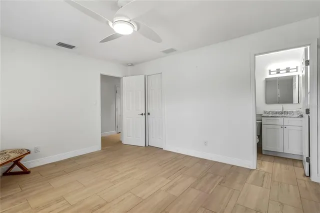 $685,000 | 1900 Benjamin Franklin Drive, Unit V12, Sarasota, FL 34236