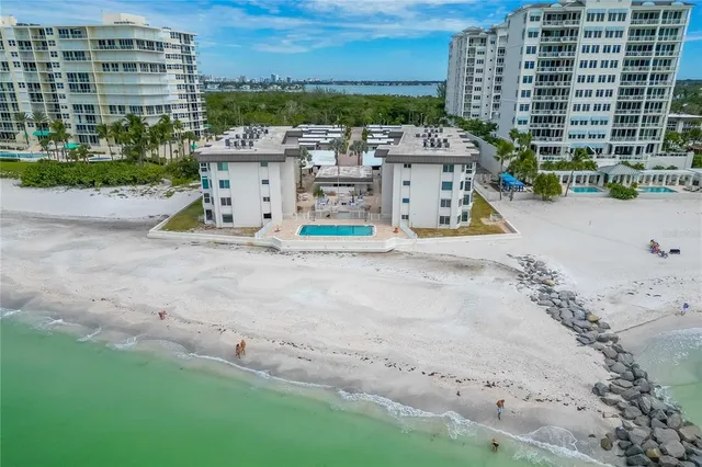 $685,000 | 1900 Benjamin Franklin Drive, Unit V12, Sarasota, FL 34236