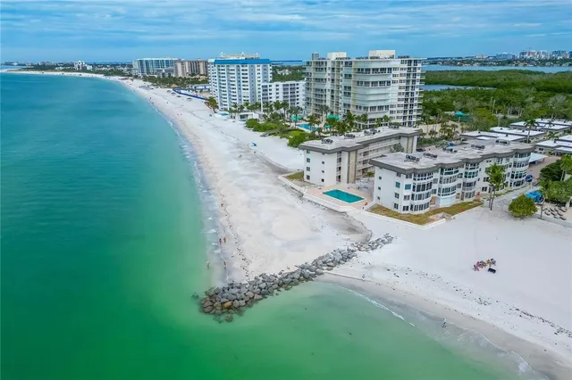 $685,000 | 1900 Benjamin Franklin Drive, Unit V12, Sarasota, FL 34236