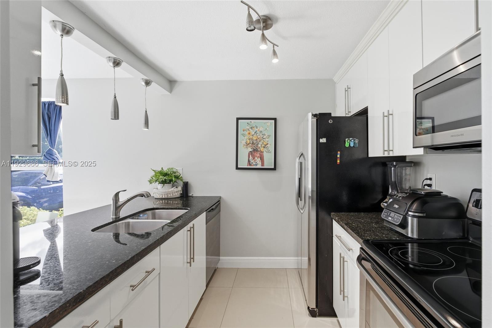 2160 Southwest 16th Avenue, Unit 120 Miami, FL 33145 - Photo 10 of 31 Open kitchen