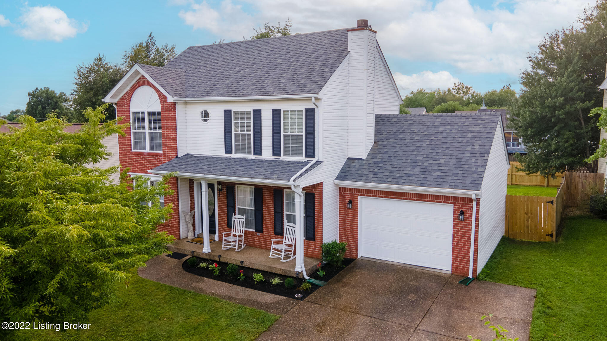 9808 Spring Pointe Court Louisville, KY 40229 - Photo 1 of 30 1 (4)