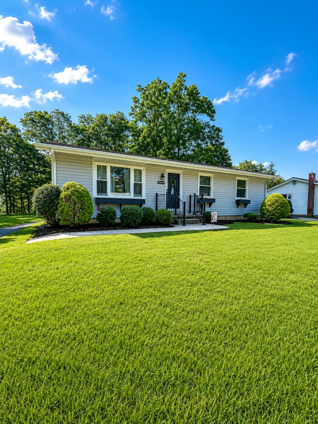 1111 Cherokee Trail Covington, VA 24426 - Photo 1 of 28 1111 Cherokee front pic
