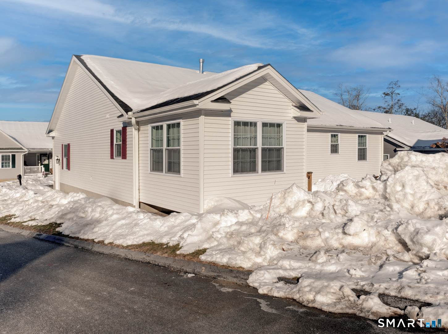 23 Hannah Way Harwinton, CT 06791 - Photo 36 of 40 a front view of a house with a yard