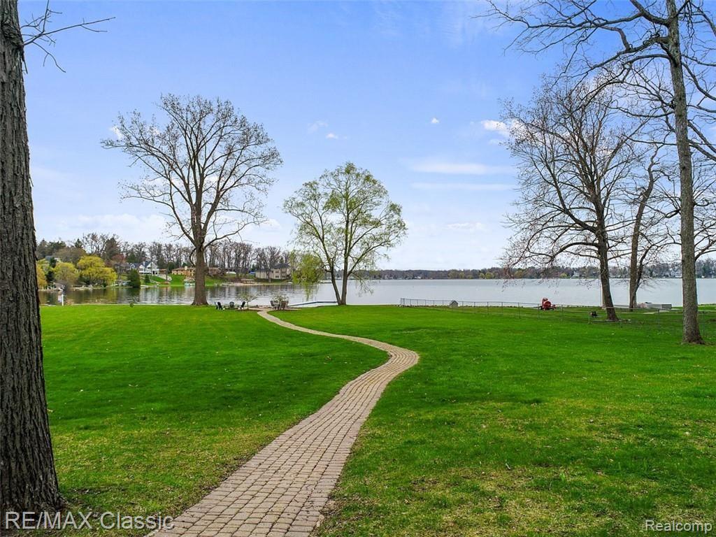 3371 Merrow Lane Howell, MI 48843 - Photo 46 of 51 DJI_0945.jpg