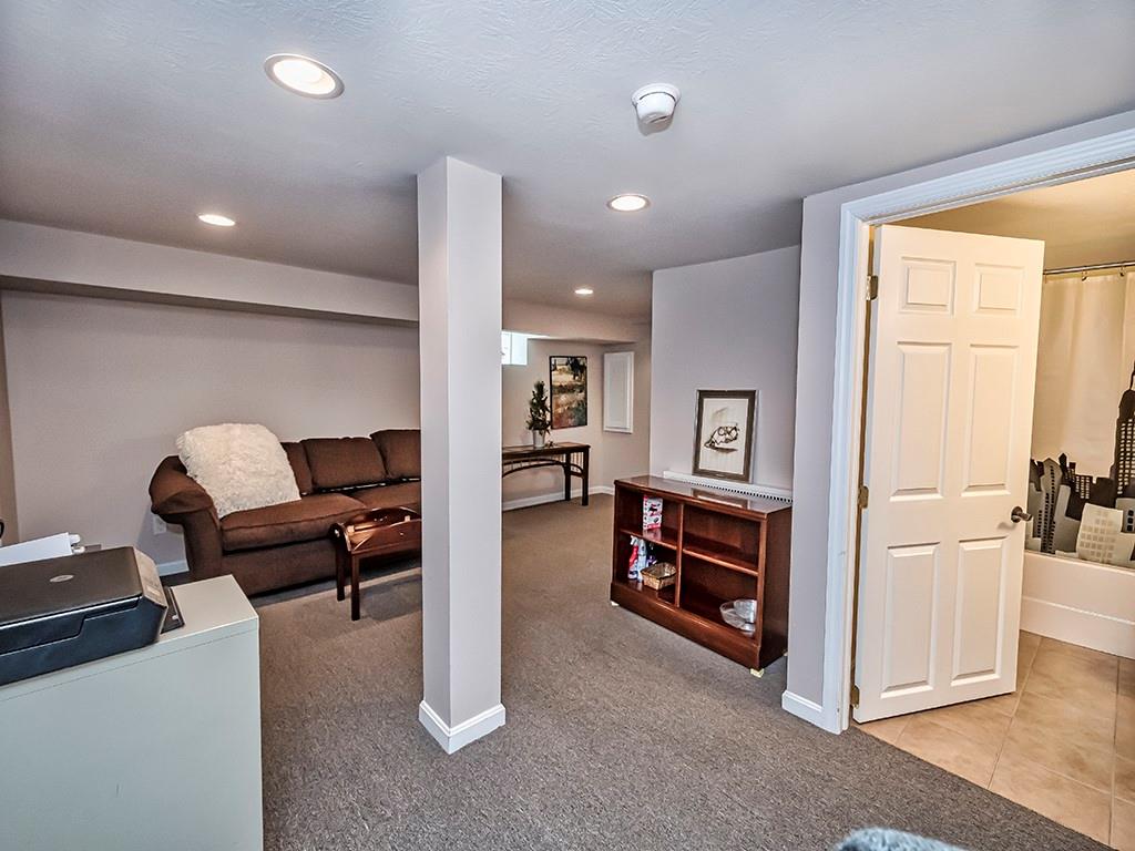 445 Arden Road Pittsburgh, PA 15216 - Photo 18 of 21 Gallery Image 18