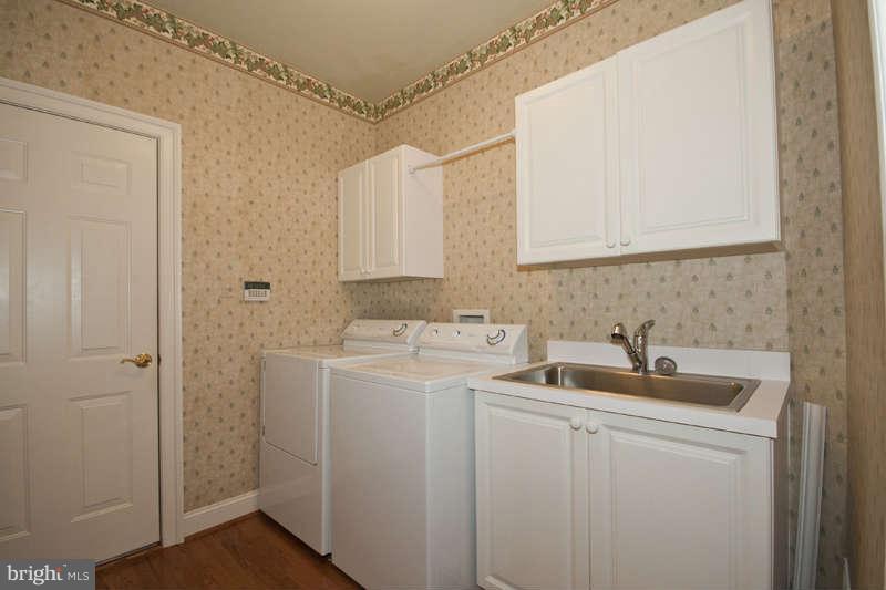 509 Hawkshead Road Lutherville-Timonium, MD 21093 - Photo 17 of 30 Main Level Laundry with Storage